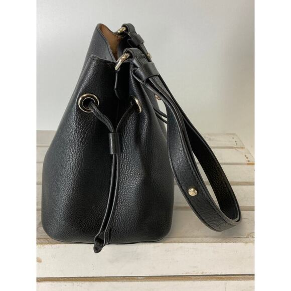 KATE SPADE MARTI SMALL BLACK LEATHER BUCKET BAG - Picture 2 of 13